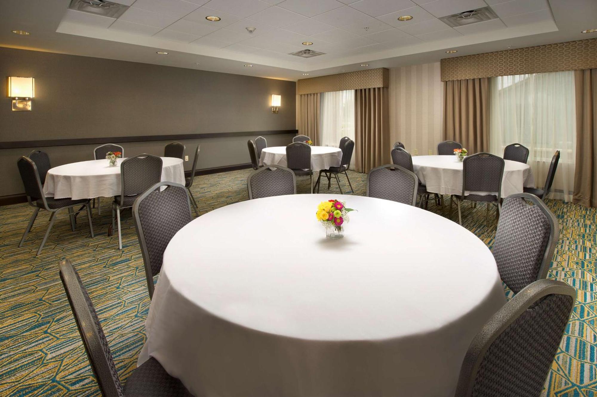 Hampton Inn & Suites Syracuse/Carrier Circle Восток Сиракьюс Экстерьер фото